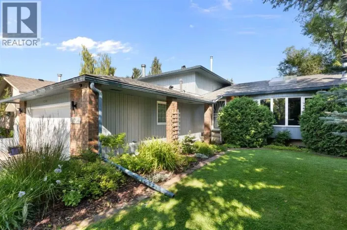 9308 26 Street SW, Calgary