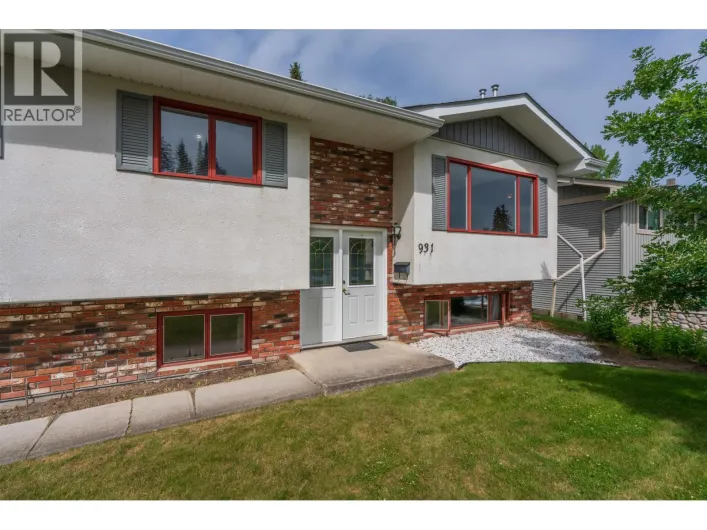 931 LIMESTONE CRESCENT, Prince George