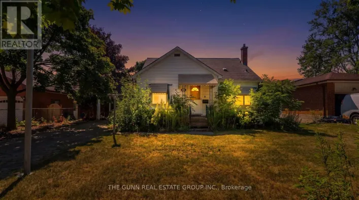 931 WILLOW DRIVE, London South