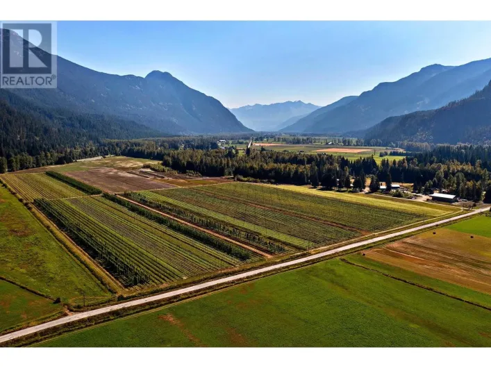 9310 UPPER LILLOOET RIVER FSR, Pemberton