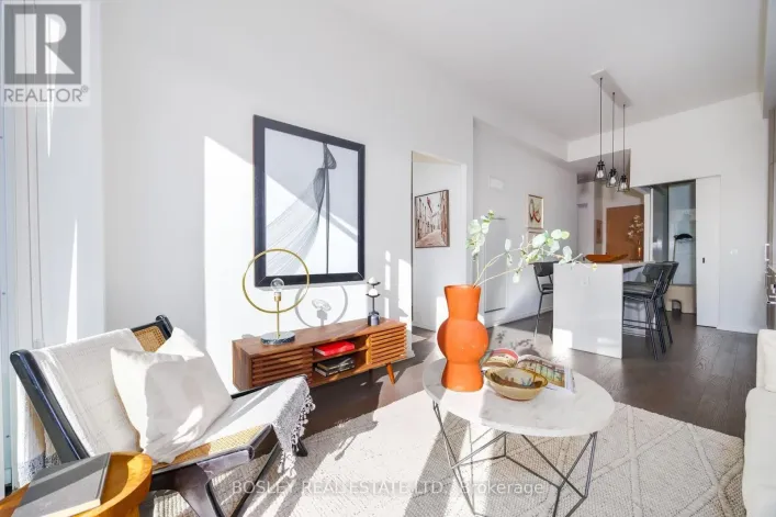 932 - 8 HILLSDALE AVENUE E, Toronto