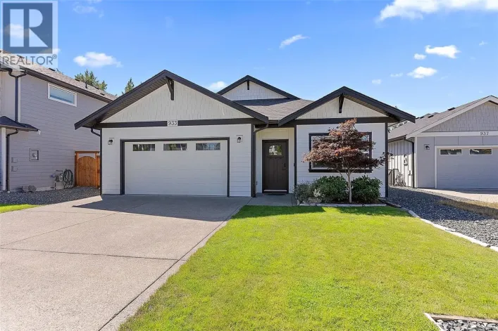 933 Blakeon Pl, Langford
