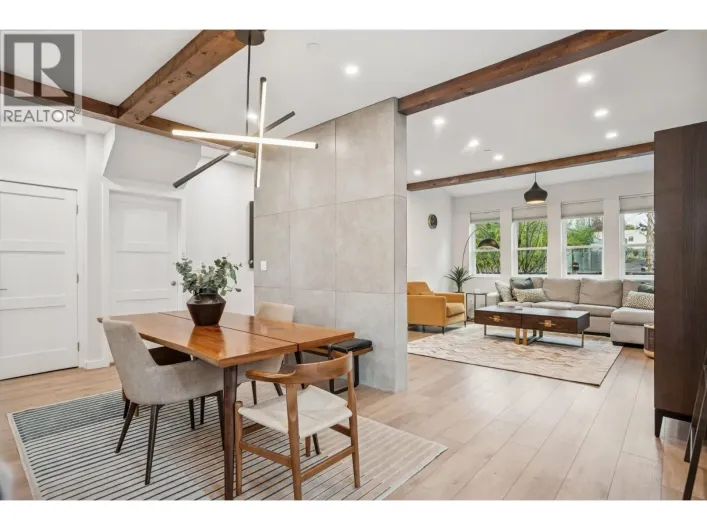 933 MCLEAN DRIVE, Vancouver