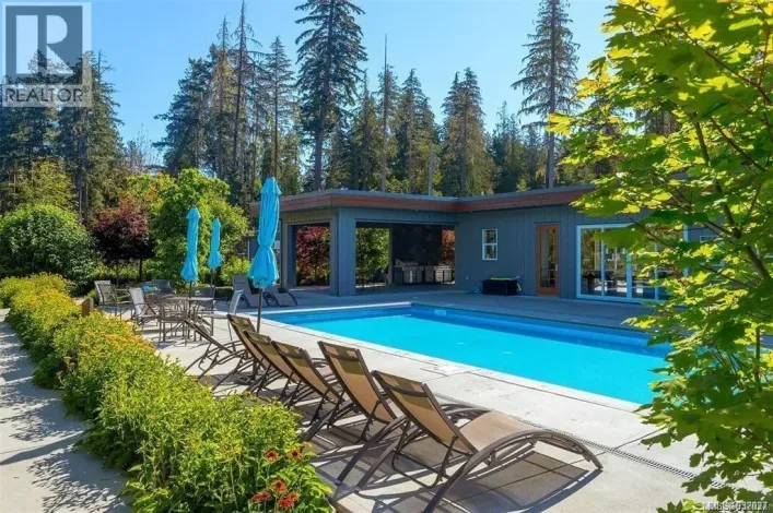 9332 Cabin Way, Lake Cowichan