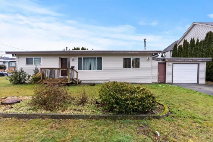 9336 BROADWAY STREET|Chilliwack Proper East, Chilliwack