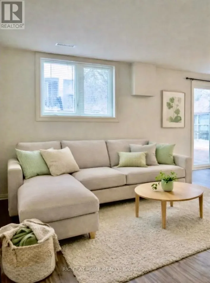 934 - 75 WELDRICK ROAD E, Richmond Hill