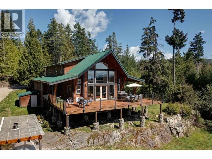 9340 STEPHENS WAY, Halfmoon Bay