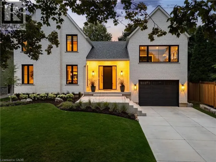 935 HARVEY Place, Burlington