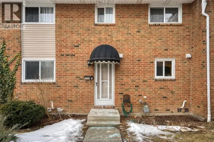 9358 ESPLANADE, Windsor