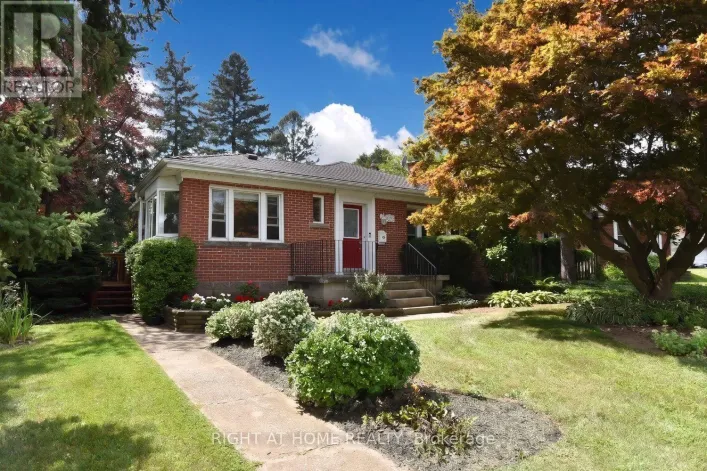 936 BOOTHMAN AVENUE, Burlington