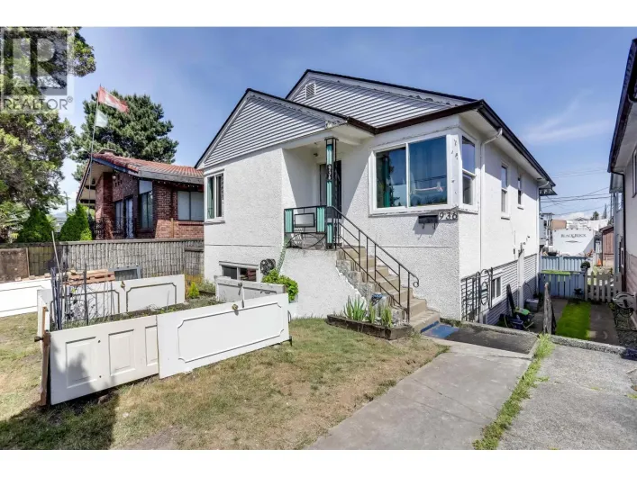 936 NANAIMO STREET, Vancouver