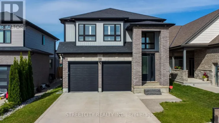 937 LENNON WAY, London North
