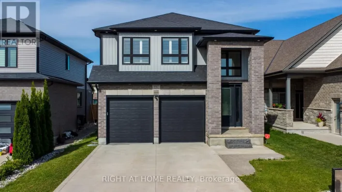 937 LENNON WAY, London North