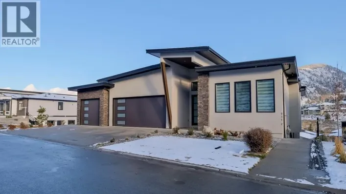 937 Royal Troon Lane, Kelowna