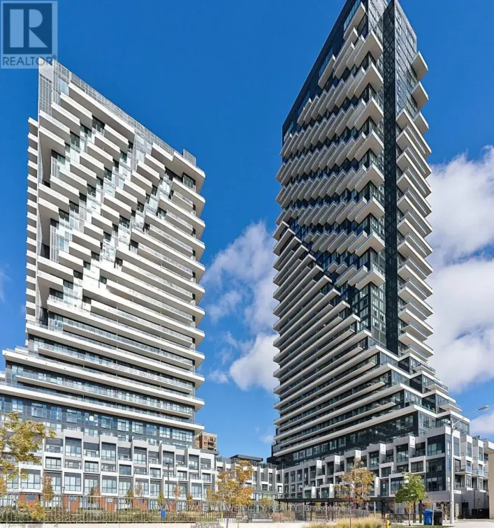 938 - 20 INN ON THE PARK DRIVE, Toronto