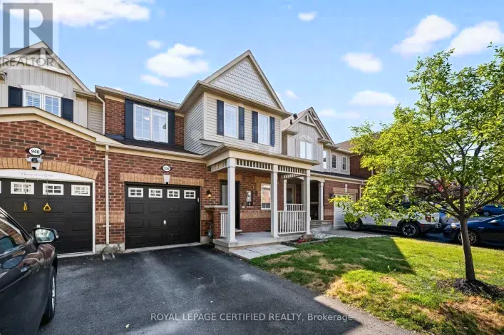 Row / Townhouse for sale: 938 BURROWS GATE, Milton