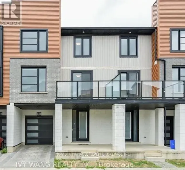 938 WEST VILLAGE SQUARE, London North