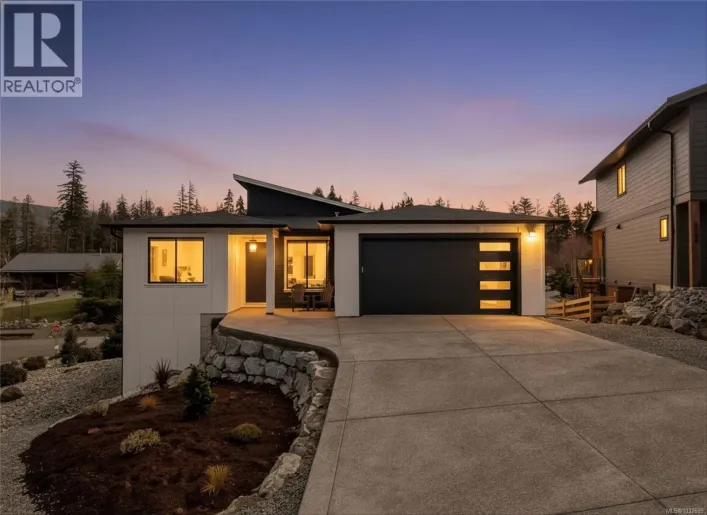 9382 Lakefront Rise, Lake Cowichan