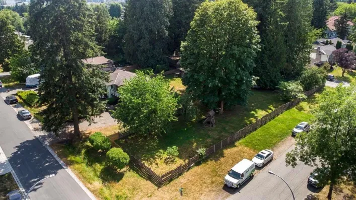 9385 125 STREET, Surrey