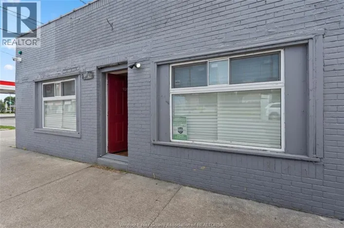 939 WYANDOTTE STREET East, Windsor