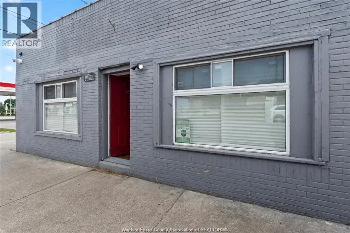 939 WYANDOTTE STREET East, Windsor