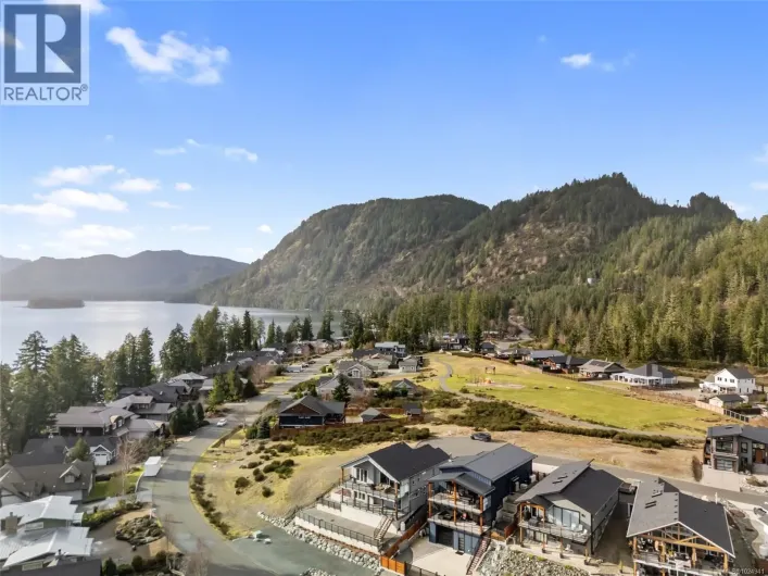 9394 Lakefront Rise, Lake Cowichan