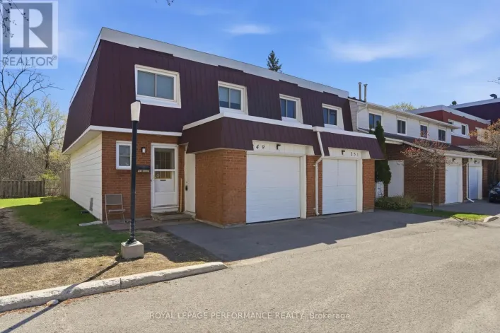 94 - 249 ROMULUS PRIVATE, Ottawa