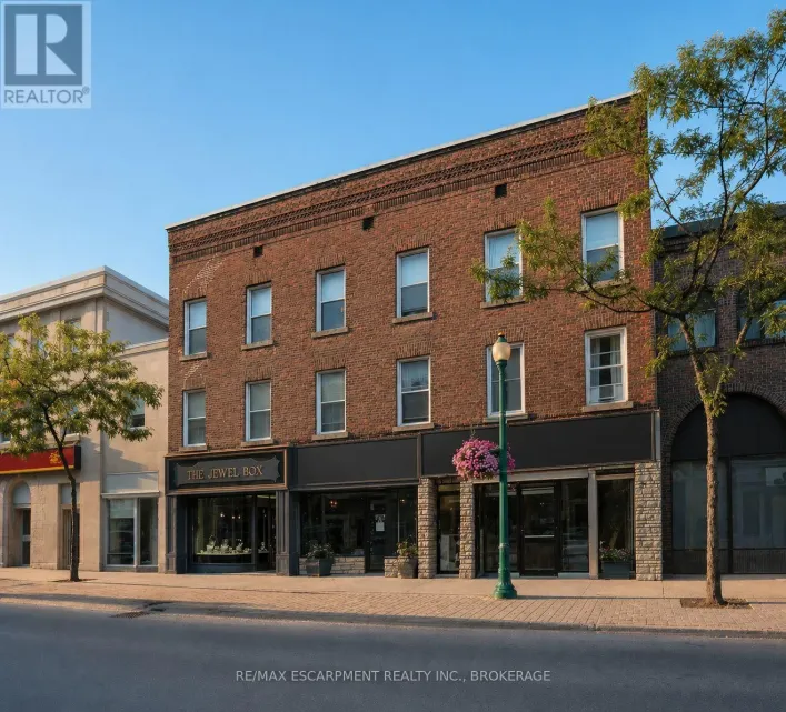 94 KING STREET W, Brockville