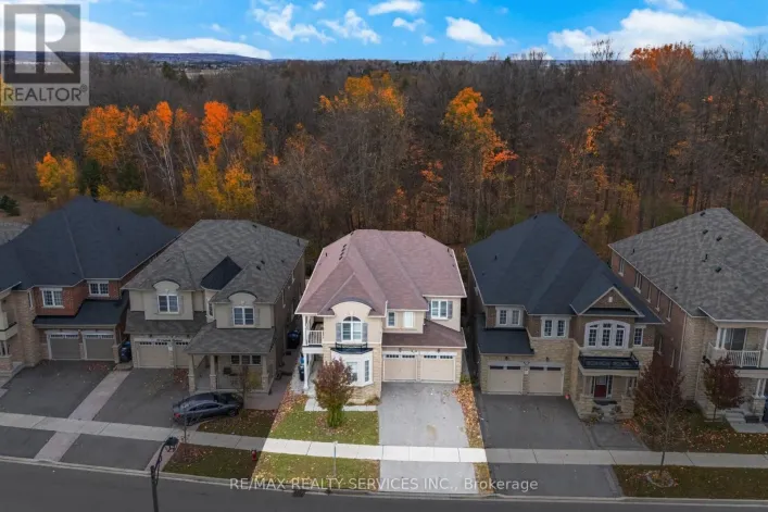 94 NEWHOUSE BOULEVARD, Caledon