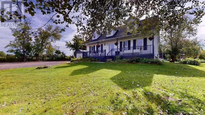 House for sale: 94 QUABBIN ROAD, Front of Yonge