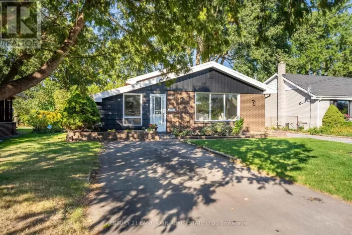 94 ROLLINS DRIVE, Belleville