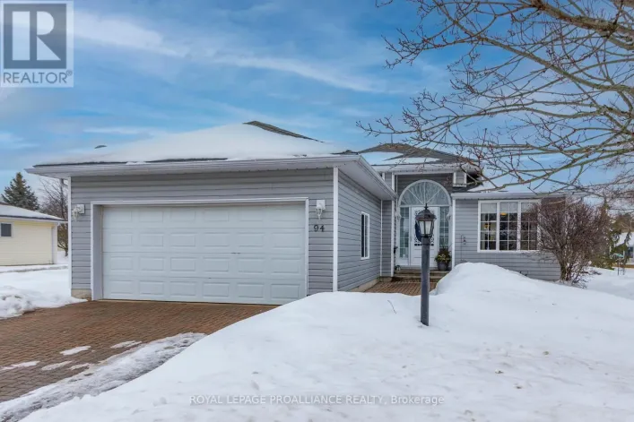 94 SANDBANKS COURT, Prince Edward County