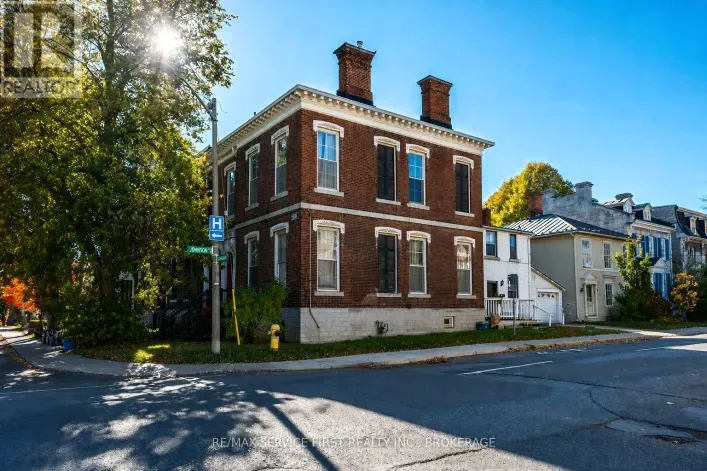 94 SYDENHAM STREET, Kingston
