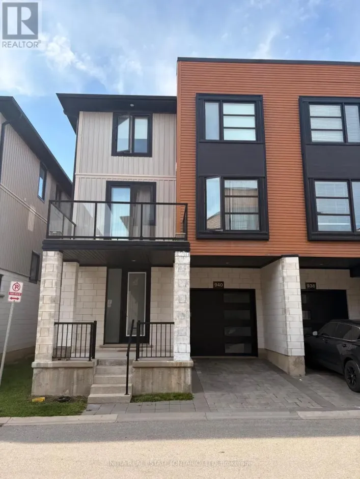 940 - 940 GEORGETOWN DRIVE, London North