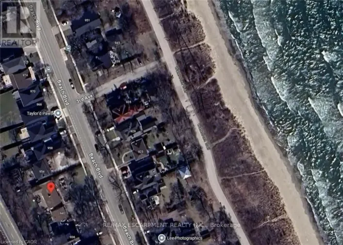 940-946 BEACH BOULEVARD, Hamilton