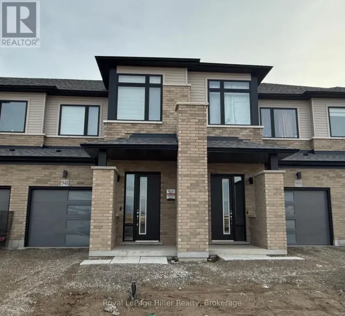 941 DOURO STREET, Stratford