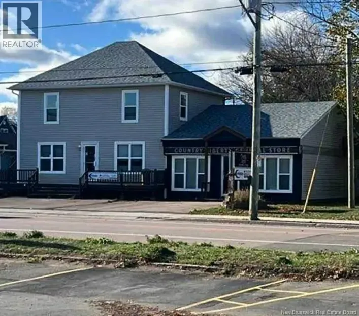 Triplex for sale: 9418 Main, Richibucto
