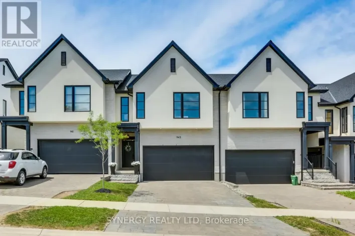 943 UPPERPOINT AVENUE, London South