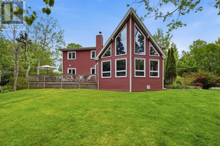 943 West Porters Lake Road, West Porters Lake