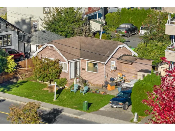 9430 YOUNG ROAD|Chilliwack Proper East, Chilliwack