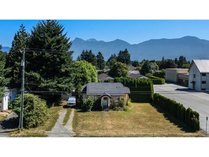 9438 BROADWAY STREET|Chilliwack Proper East, Chilliwack