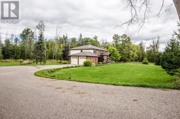 9438 WELLINGTON RD 42 ROAD, Erin