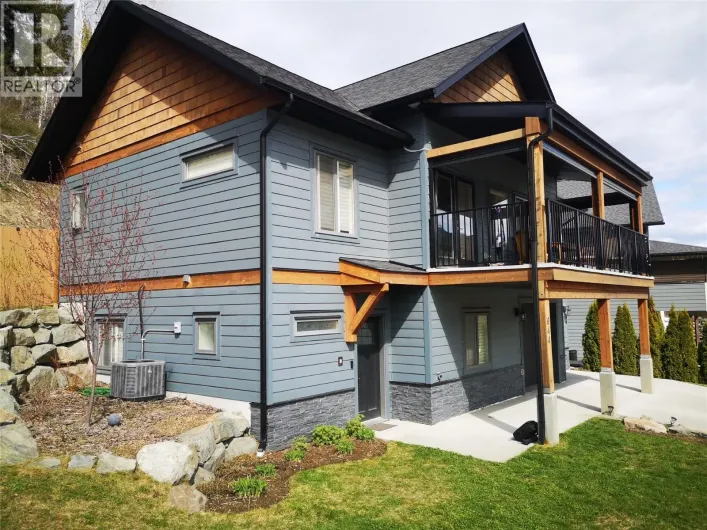 944 Redstone Drive, Rossland