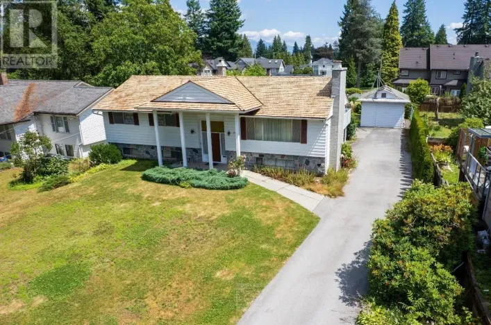 945 LILLIAN STREET, Coquitlam