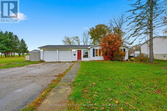 945 REGIONAL ROAD 97, Hamilton