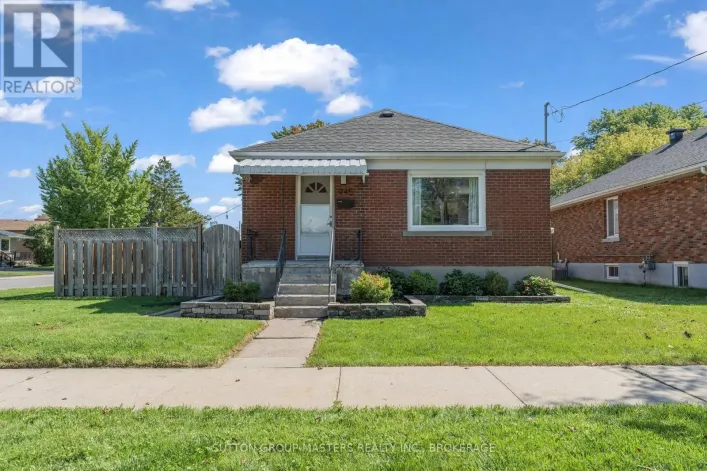 House for sale: 945 VICTORIA STREET, Kingston