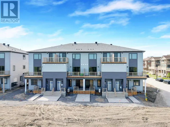 946 CHAPMAN MILLS DRIVE, Ottawa