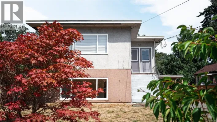 946/948 Ellery St, Esquimalt