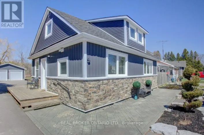 9488 WELLINGTON 124 ROAD, Erin