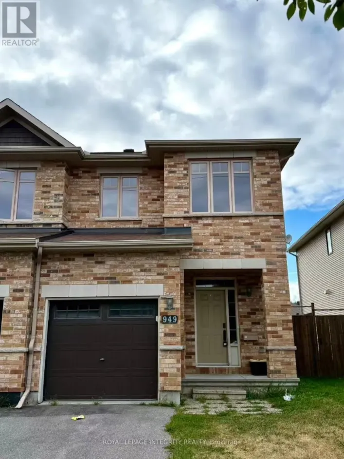 949 KLONDIKE ROAD, Ottawa
